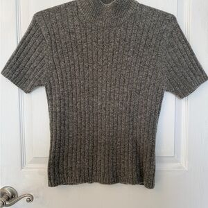 Women's Turtleneck Ribbed Sweater - Gray